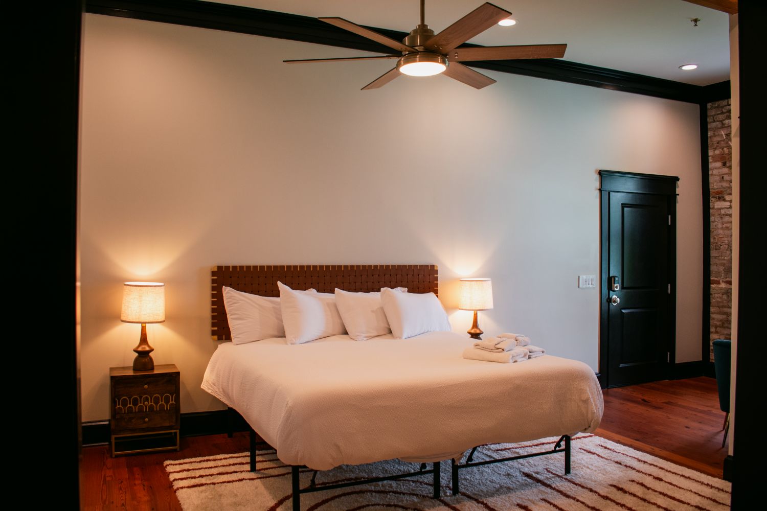 The Montgomery Suite - Unit 7 | Photo 2
